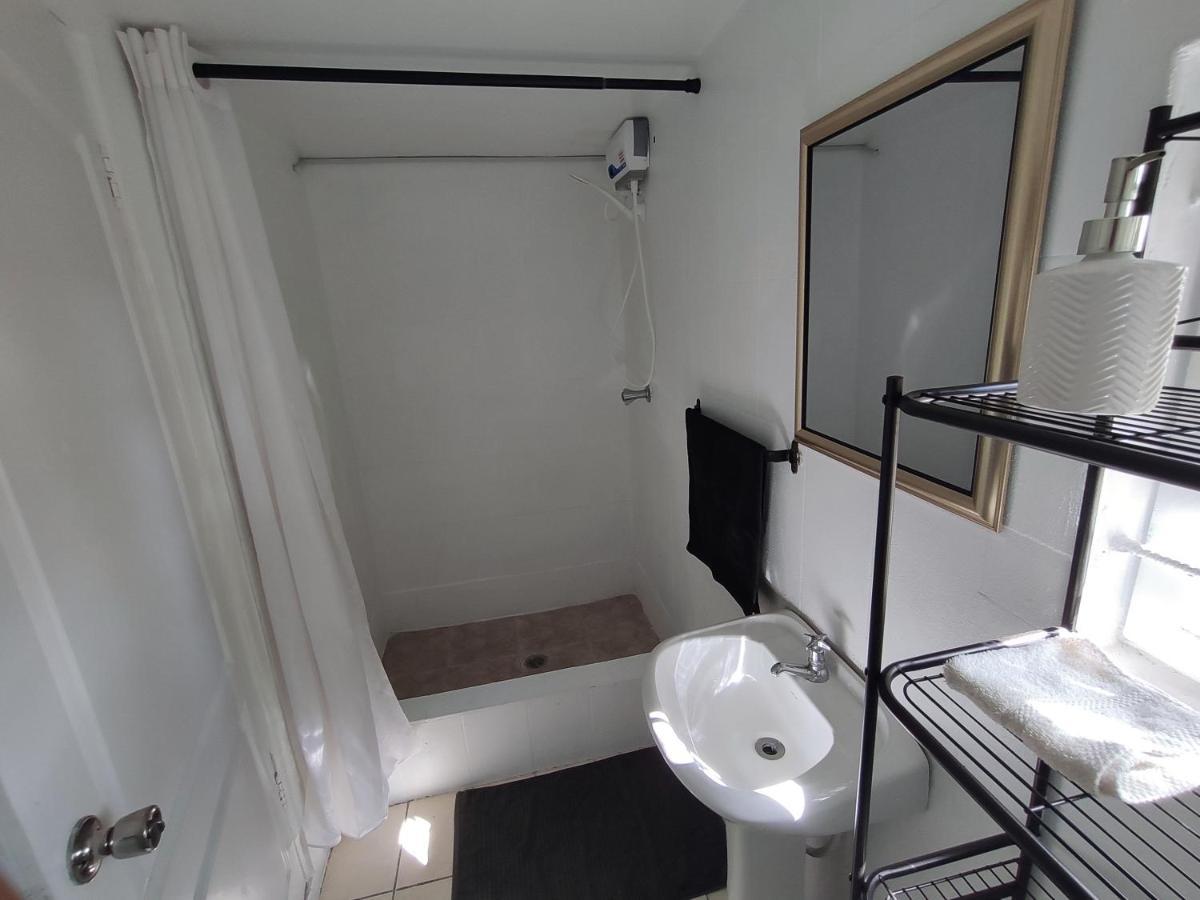 Montego Bay Garden Studio 외부 사진